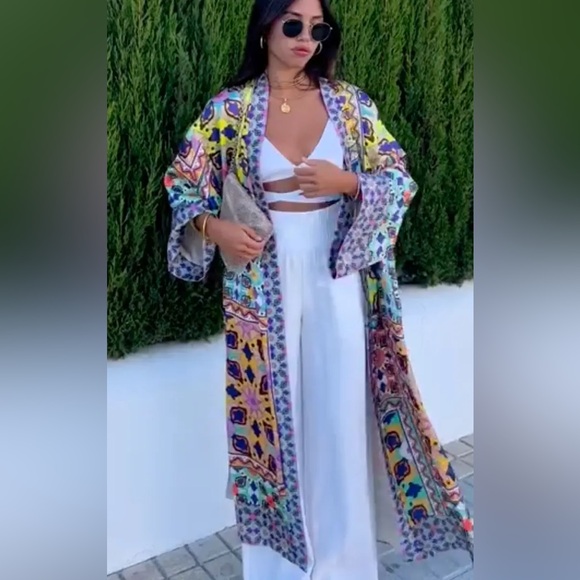 Zara Satun Effect Kimono Dress‎ - Picture 3 of 16